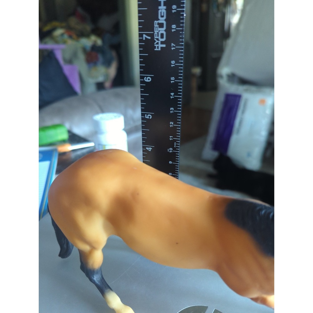 Breyer Classic Scale Buckskin Cutting Horse - Picture 7 of 8